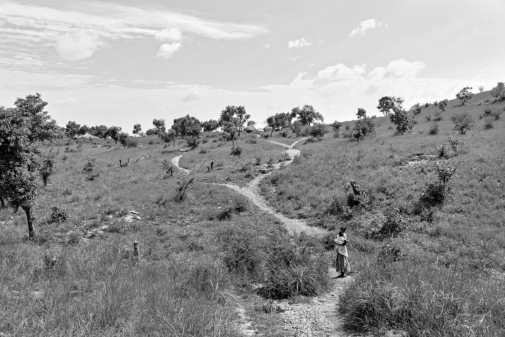 Mujer de Sudán del Sur en Imvepi, Uganda